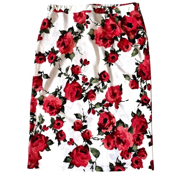 MOA USA Dresses & Skirts - MOA USA Floral Pencil Skirt Size:1X White, Red